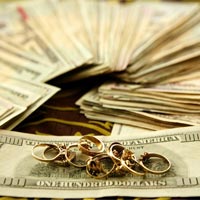 lots-of-cash-for-gold-jewelry